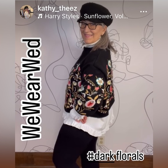 Follow me on Instagram ✌🏻💗 - Picture 3 of 6